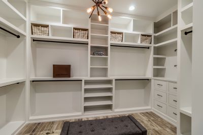 Walk-in Closet Installation